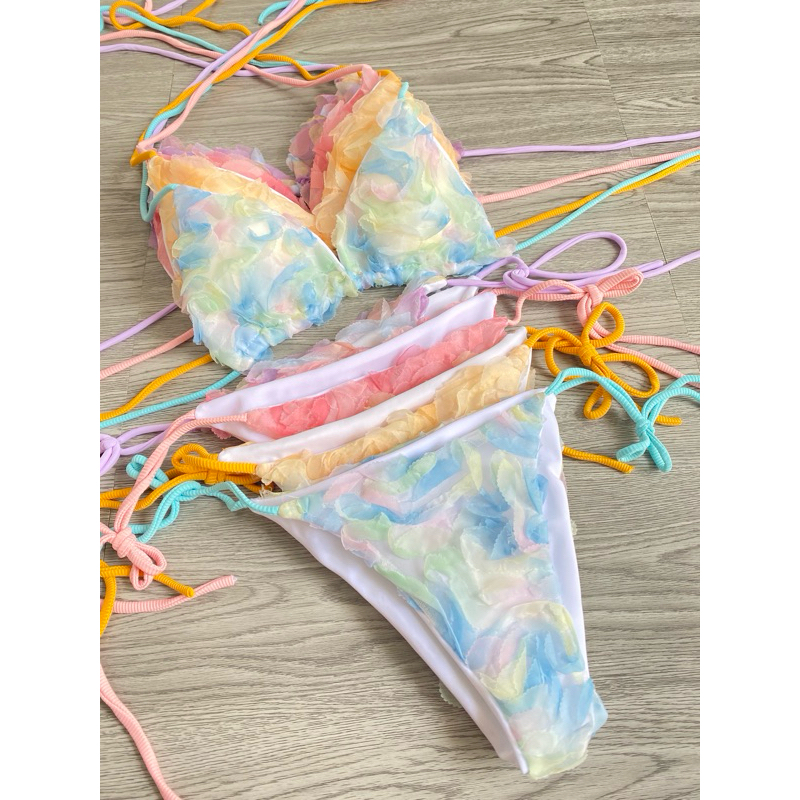 bikini hoa hồng xu hướng