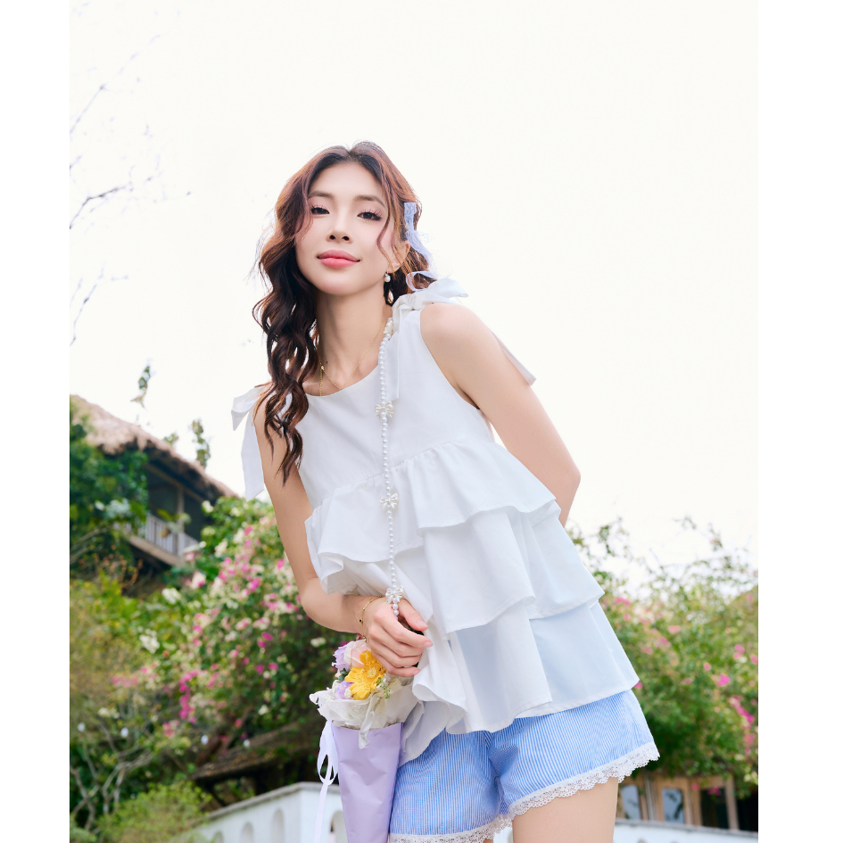 Set đồ đôi nam nữ với người yêu áo couple sơ mi nam kẻ sọc áo 2 dây quần sooc nữ thương hiệu LILA 2 - LIAKADA