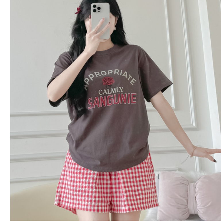 xám hoa đỏ caro
