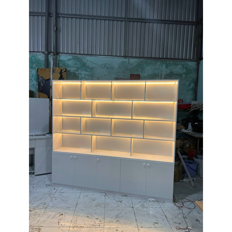 Tủ Kệ Trưng Bày Nhựa Đài Loan Sẵn Led 2m- Nhận Theo Yêu Cầu Freeship | BigBuy360 - bigbuy360.vn