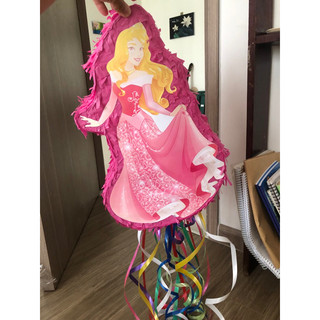 Pinata đập kẹo công chúa