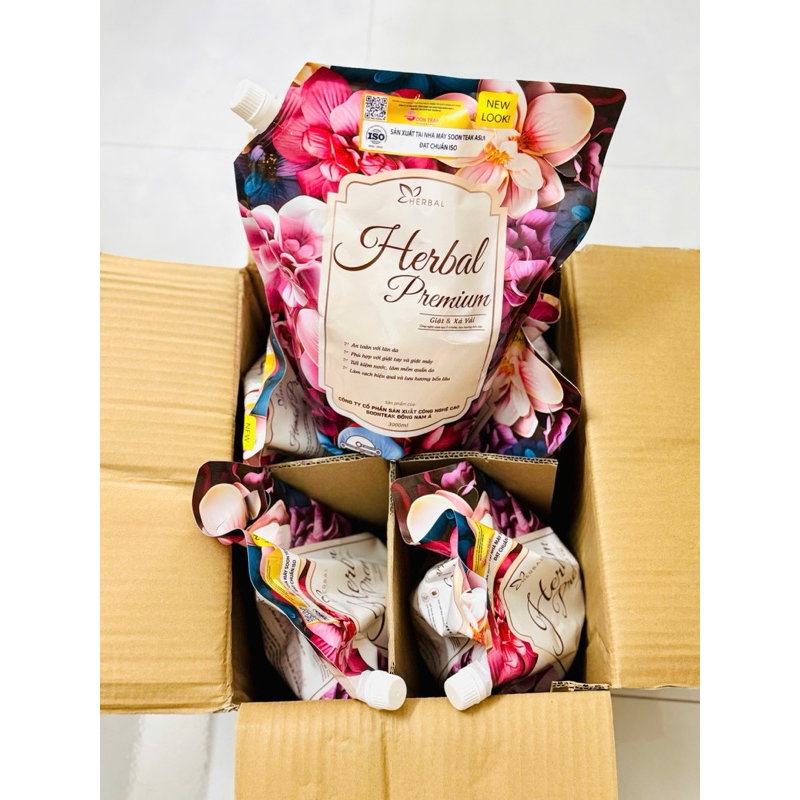 Giá sỉ- Thùng 4 Túi 12 Lít Nước giặt Herbal Premium hương nước hoa AMIZIN