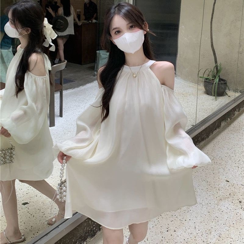 Váy cổ yếm hở vai tay dài bồng thắt dây nơ sau lưng Đầm babydoll trễ vai form rộng chất voan 2 lớp T115G