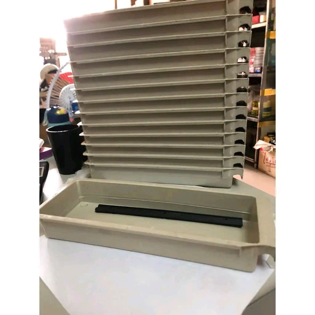 Hộp Nhựa Ngăn Kéo Máy May Công Nghiệp - Phụ Kiện Ngành May (Tặng Kèm Ốc Vít)