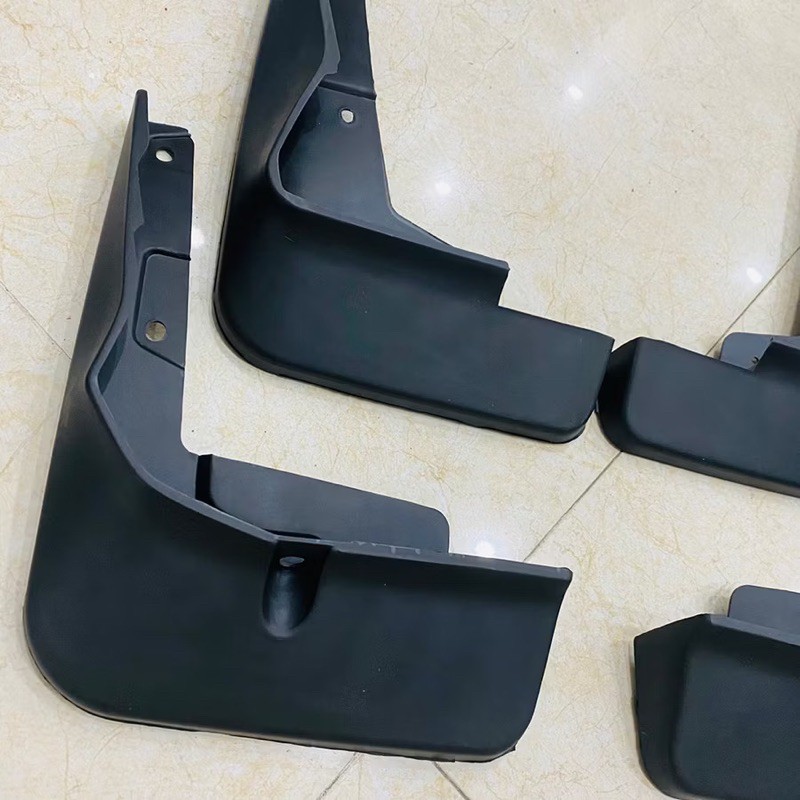Bộ 4 chắn bùn xe Toyota Veloz 2022-2025 kèm ốc vít hàng cao cấp