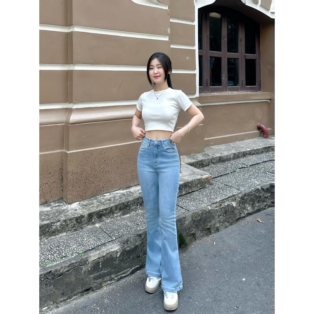 Ảnh TTTHAO - Quần jean nữ dáng loe dài 96cm VNXK vải cotton co giãn cao cấp, dày dặn, mềm mịn S68 4
