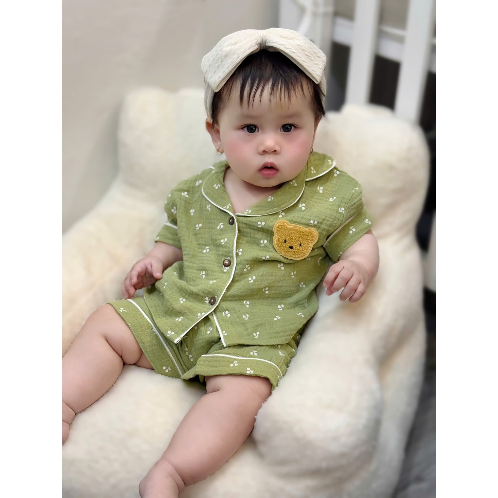 Bộ Pijama cộc tay bé trai bé gái đính gấu, đồ ngủ sơ sinh vải xô Muslin thoáng mát Tiệm Nhà Bơ size 5-15kg