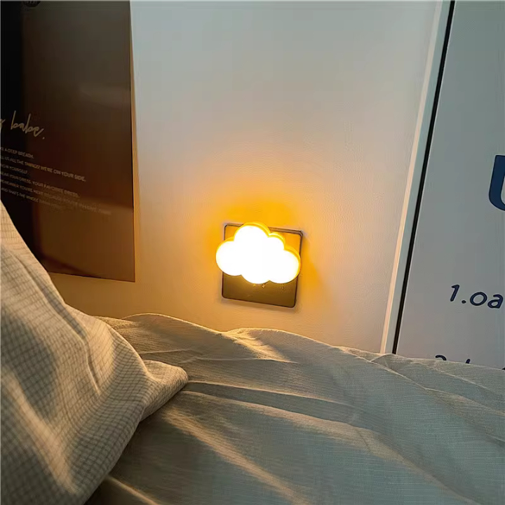 Đèn Ngủ Cảm Ứng Ánh Sáng Tiết Kiệm Điện Năng, Bóng Ngủ Decor Phòng Nhiều Mẫu Dễ Thương