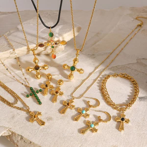 Phong cách Mỹ Hiphop Golden Cross Vòng cổ Chữ Thập xếp chồng lên nhau QUEMEO mạ vàng 18k không gỉ Vòng cổ dài