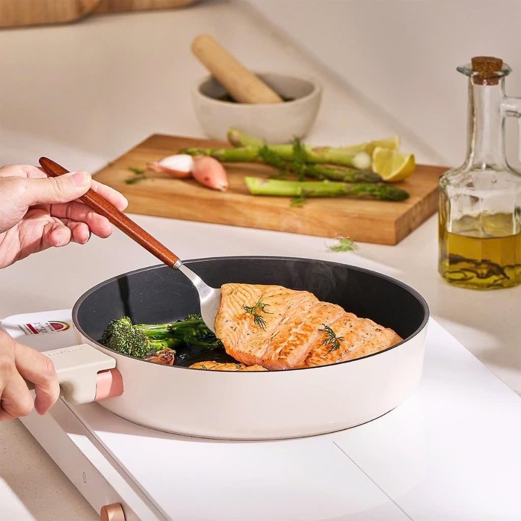 Chảo Chống Dính Suit Bric LocknLock Pot Fry Pan Xài được Bếp Từ, Tay Cầm Cách Nhiệt K-MALL