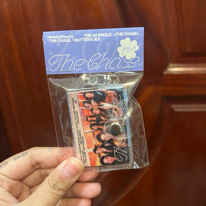 CÓ SẴN Album Hearts2hearts H2H The Chase Nguyên Seal Chính Hãng