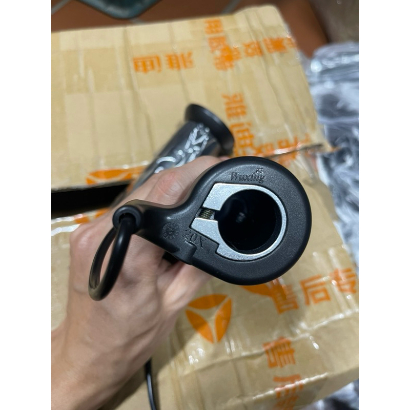 tay ga điện x5 hàng chuẩn chính hãng lắp mọi dòng xe điện (giá 1 cặp)
