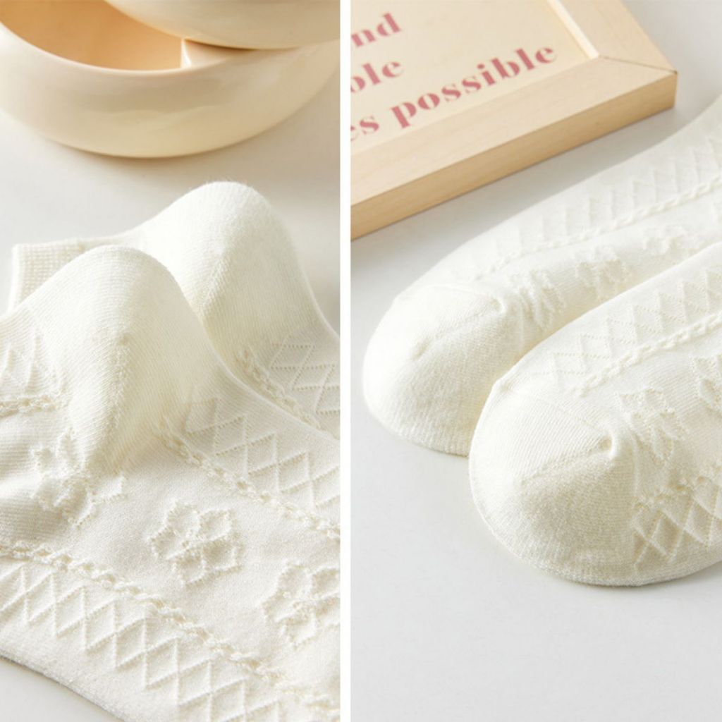 Combo 5 đôi tất nữ cổ ngắn trắng trơn họa tiết đơn giản chất cotton mềm mại thấm hút tốt LANIXA T632