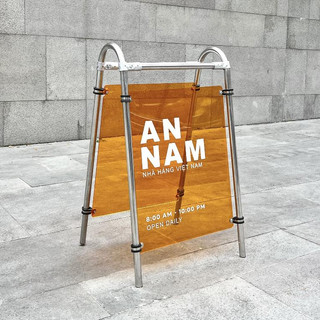 Biển Hiệu Phản Quang ADOR, Biển Hiệu Inox Ngoài Trời, Biển Hiệu Quảng Cáo Đứng