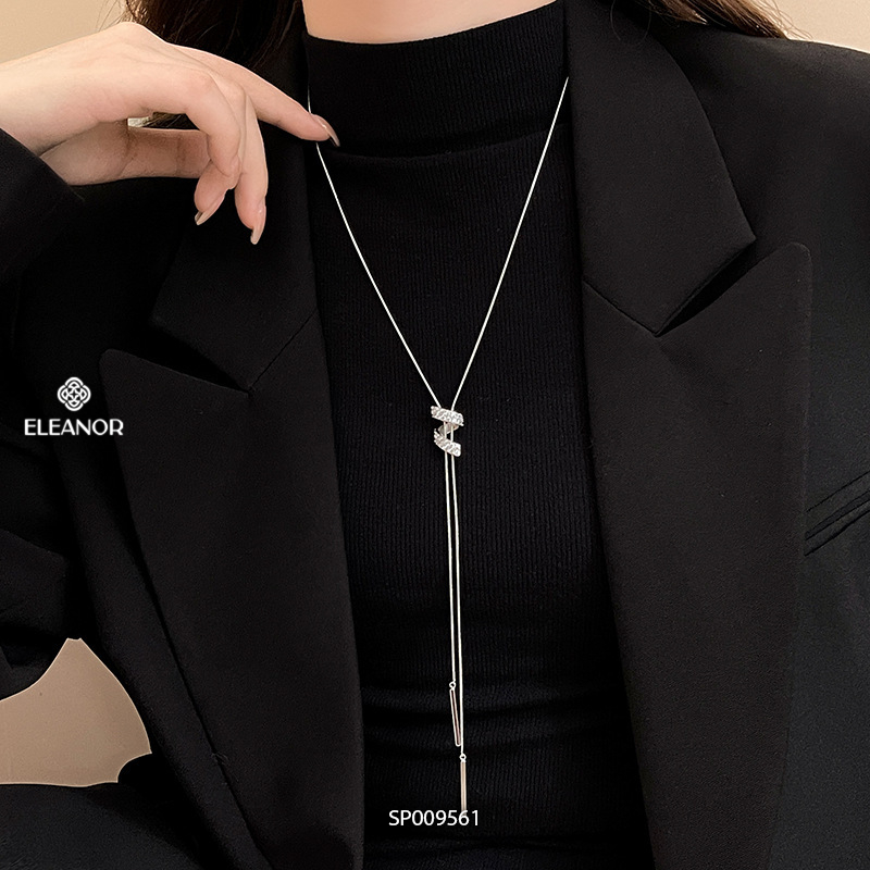 Dây chuyền nữ titan Eleanor Accessories dây rút viền xoắn đính đá phụ kiện trang sức vòng cổ 9561