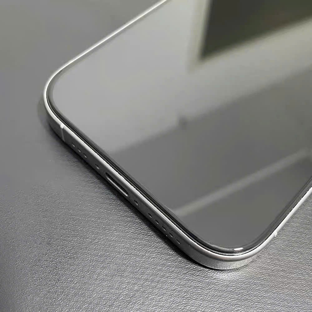 Kính cường lực trong suốt 3D không lẹm viền Kuzoom cho IPhone 16Promax 16Pro 17Promax 17Pro 17Air 17
