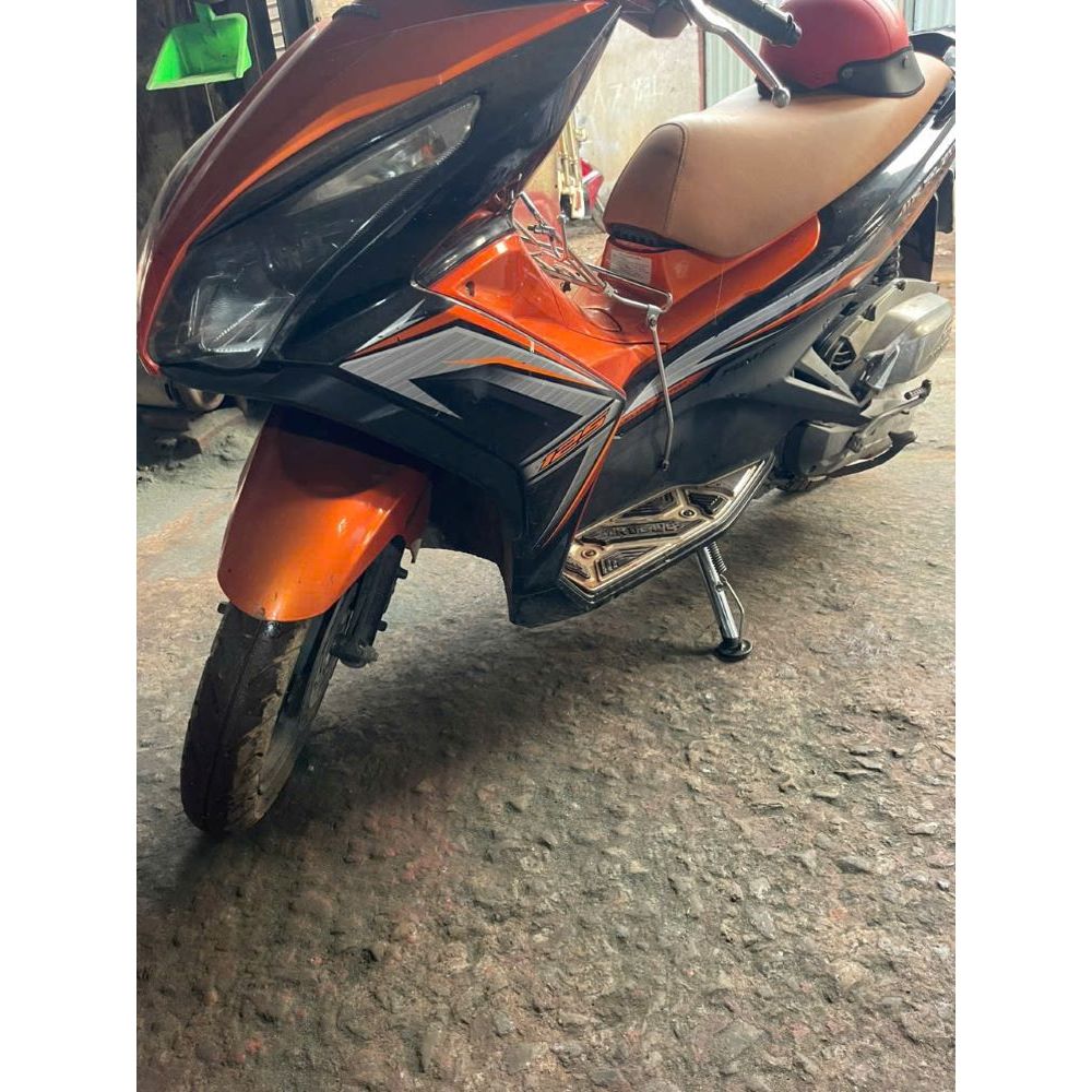 Chân Chống nghiêng Ty Phuộc gắn xe máy Airblade 125 và Vision hàng chất lượng có tăng chỉnh (dành cho xe chở hàng )