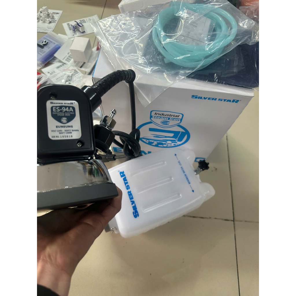 Bàn ủi Là Hơi Nước Bình Treo Silver Star ES-94A EUNSUNG 💥 HÀNG CHÍNH HÃNG 💥   Tặng Kèm Tất Là (ẢNH THẬT)