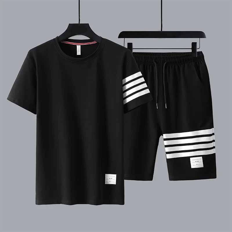 Bộ thể thao nam in logo phối 4 sọc, bộ quần áo nam mùa hè trẻ trung năng động K1