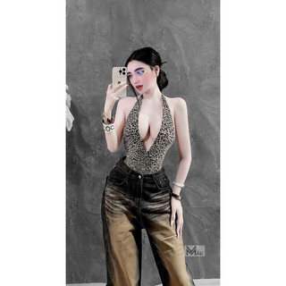 Áo body suit cổ yếm phối đồ gì cũng siu xinh