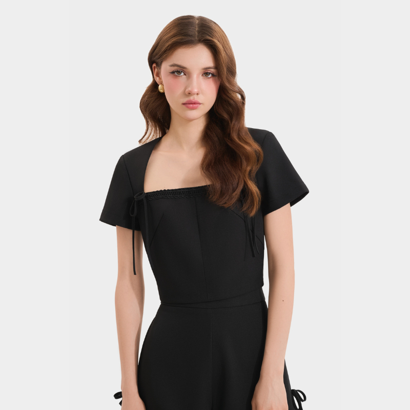Ảnh Áo Croptop Kiểu Nữ MARC FASHION Tay Ngắn Cổ Vuông Đính 2 Nơ - FASH021125 2