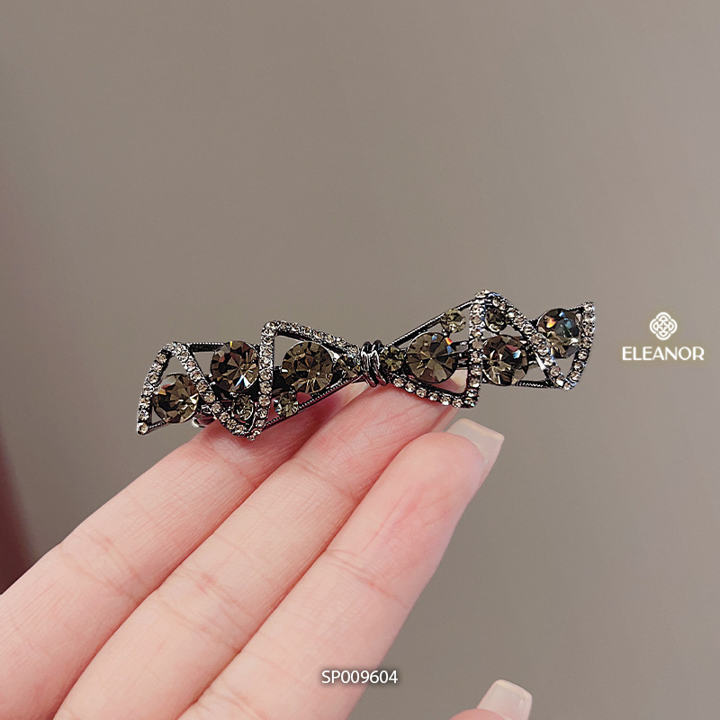 Kẹp tóc nữ Eleanor Accessories hình nơ viền xoắn đính đá kẹp tóc nơ tiểu thư phụ kiện tóc 9604