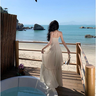 Set váy maxi màu trắng ngà chất voan nhẹ nhàng