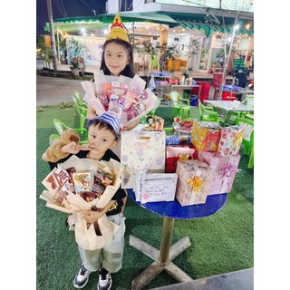Bó hoa bánh kẹo nhiều màu, quà tặng phù hợp nhiều dịp lễ