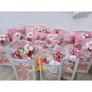 Bó hoa gấu bông Babie Girl mix kèm bánh kẹo và phụ kiện, quà tặng bạn gái, người yêu