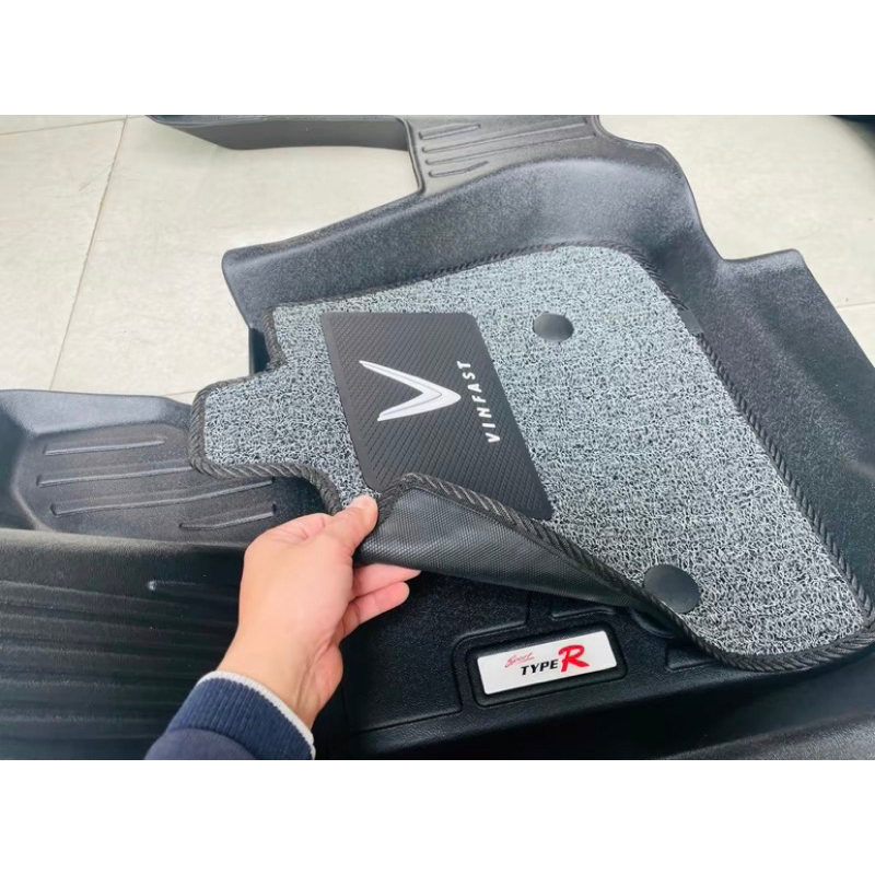 Thảm lót sàn nhựa TPE có rối tràn viền bậc xe Vinfast VF6 (Hàng cao cấp)