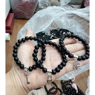 Vòng đá thủy tinh đen 8mm đính charm giả bạc, vàng