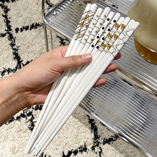 Đũa Sứ Thiết Kế Hoạt Hình Đáng Yêu,Set 5 Đũa Sứ Gia Đình Cao Cấp - ĐŨA GỐM GIA DỤNG SIÊU BỀN CHỐNG TRƠN TRƯỢT