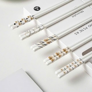 ĐŨA GỐM HÌNH HOẠT HÌNH ĐÁNG YÊU - Bộ 5 Đũa Gốm Gia Dụng Siêu Bền Chống Trượt Tốt,Đũa Sứ Cao Cấp Chất Liệu An Toàn