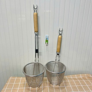 Vợt sóc trụng hủ tiếu INOX XỊN sáng bóng CÁN GỖ loại lớn cao cấp Vạn Lợi - Hùng Home