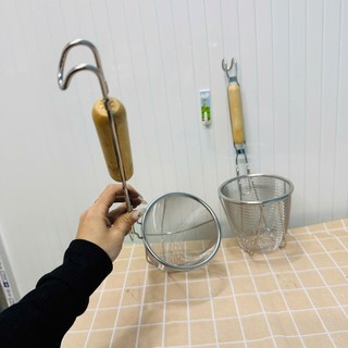 Vợt sóc trụng hủ tiếu INOX XỊN sáng bóng CÁN GỖ loại lớn cao cấp Vạn Lợi - Hùng Home