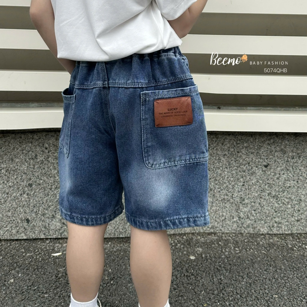 Quần sóc bò bé trai, quần shorts jeans phối tag da cá tính cho bé trai 5074QHB