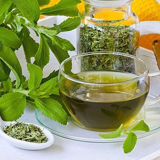 Cây Cỏ Ngọt Khô Thương Hiệu Lá Ngọc Hỗ Trợ Ổn Định Đường Huyết Gói 500g