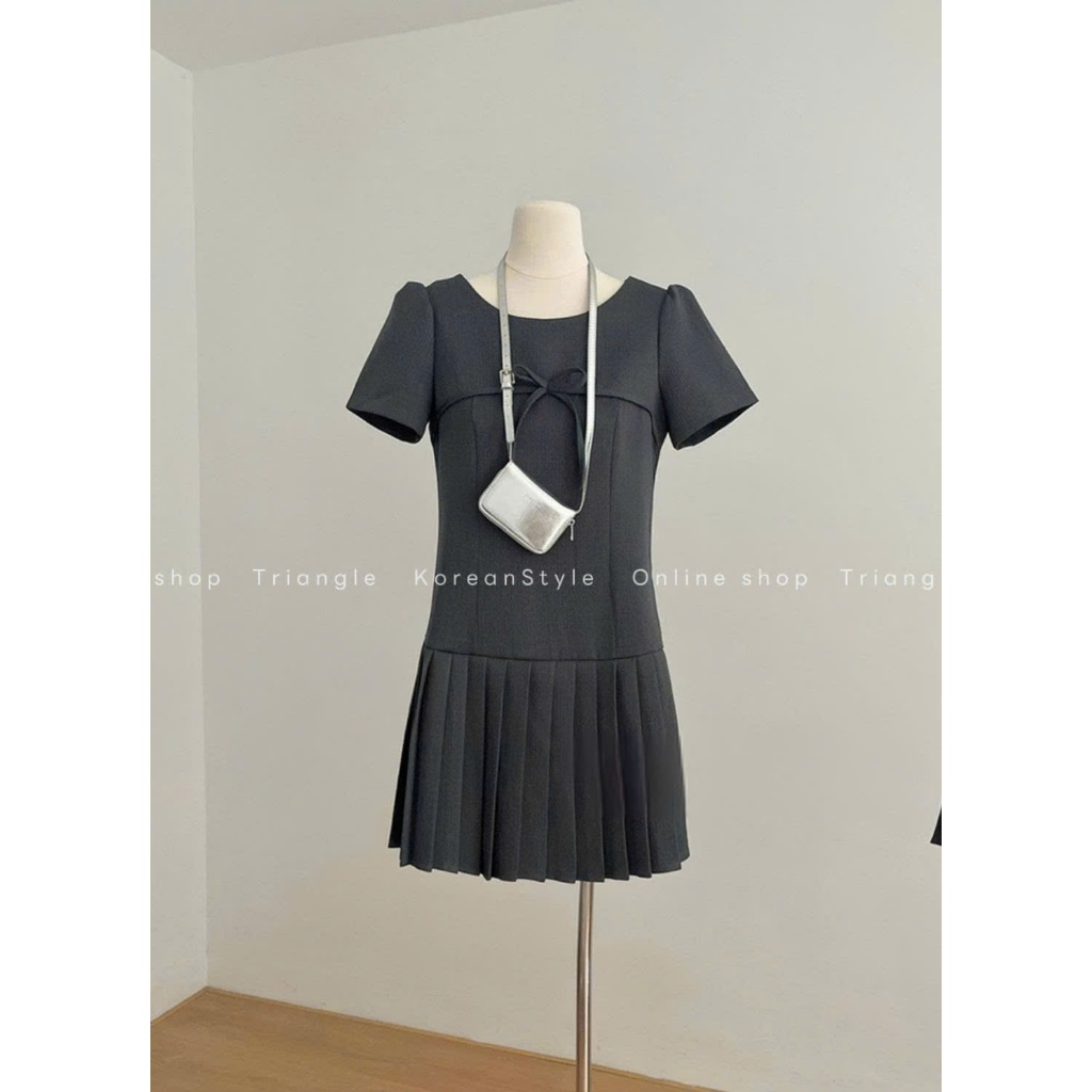 Triangle - Elegant Dress (Cân nhắc kỹ, return is not welcomed)- Đầm Hàn Quốc thanh lịch có tay dáng ngắn màu xám