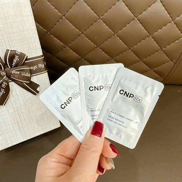 T49.(Combo 30 gói) Tinh chất hỗ trợ dưỡng sáng da CNP RX skin revive ...