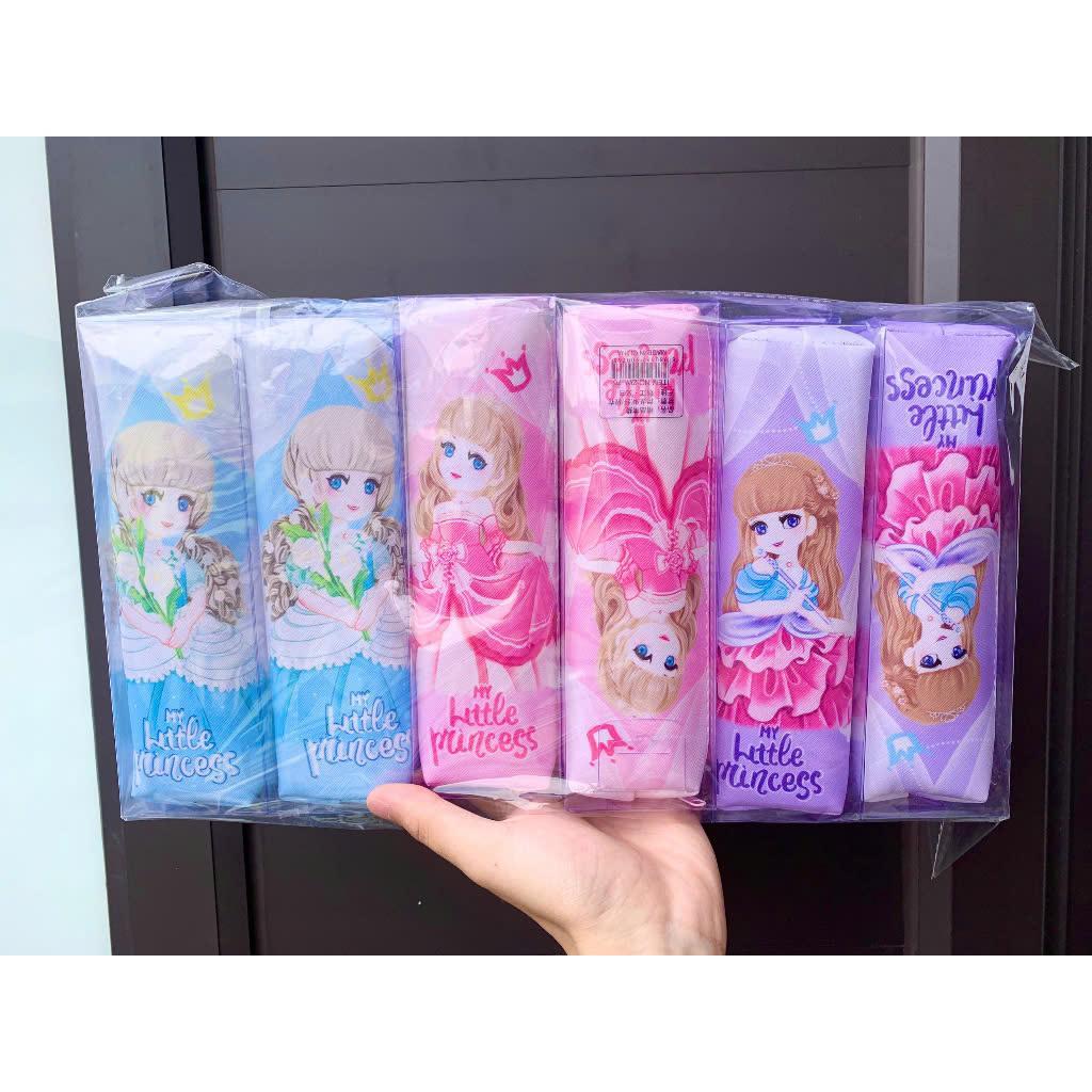 Túi đưng bút siêu cute.