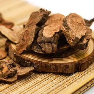 Hà Thủ Ô Lá Ngọc Hỗ Trợ Bổ Thận, Dưỡng Tóc, Cải Thiện Sức Khỏe Gói 500g