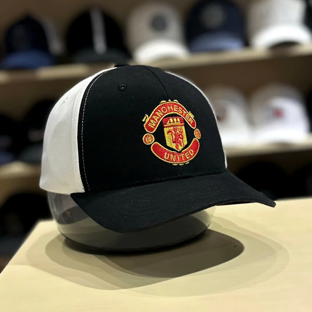 Nón kết, mũ lưỡi trai Câu lạc bộ bóng đá Manchester United vải kaki phối lưới thời trang cao cấp
