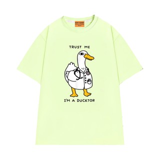 Áo Thun NGỐ TEE Chú Vịt Trust Me I'm A Ducktor Vải Cotton 75 Thoáng Mát Form Rộng