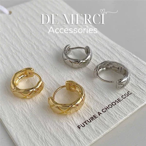 Khuyên tai De Merci Accessories Bạc Kẻ X Khóa Tai Bông Tai Vàng/Bạc