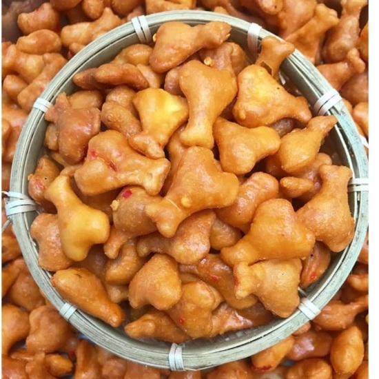 Bánh đùi gà phô mai giòn tan thơm phức hộp 300g/500g Let's Nuts, giòn rụm, béo ngậy, ăn là mê | BigBuy360 - bigbuy360.vn
