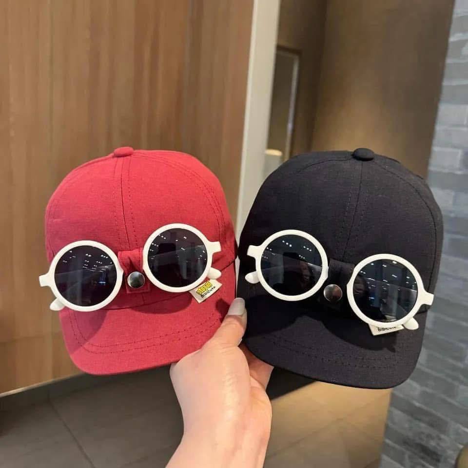 (HÀNG QUẢNG CHÂU) Set mũ và kính cho bé đi biển đi chơi cho bé trai bé gái size Freesize: 46-50cm