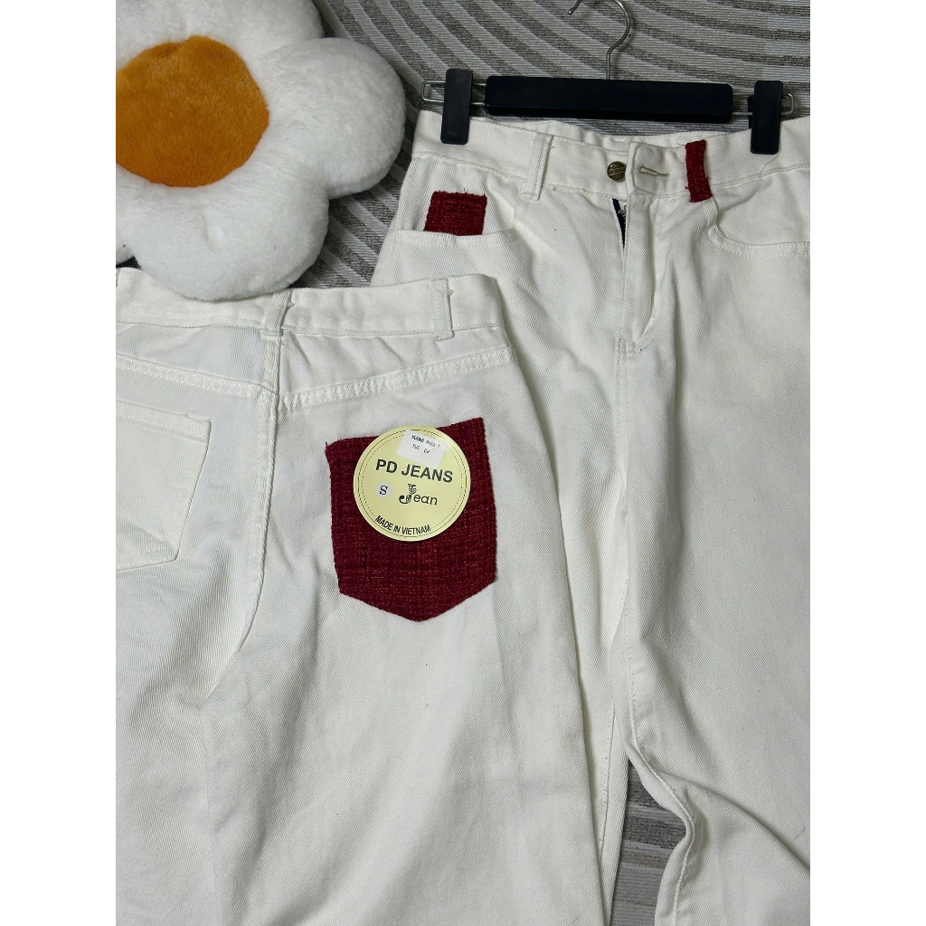 Quần Jean Ống Rộng Thiết Kế Phối Túi Đỏ Hot Trend Mới Về