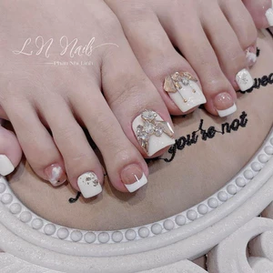 NAIL BOX CHÂN ĐÍNH ĐÁ TRẮNG SỮA CHUA