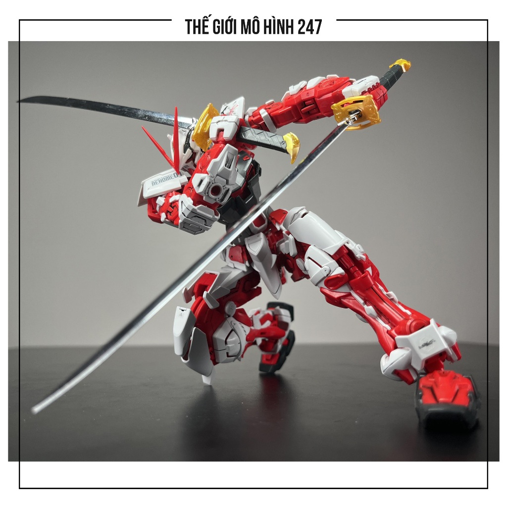 (Tặng 4 kiếm + Decal + Đế) Mô hình lắp ráp Astray Red Frame Kai MG 1/ ...
