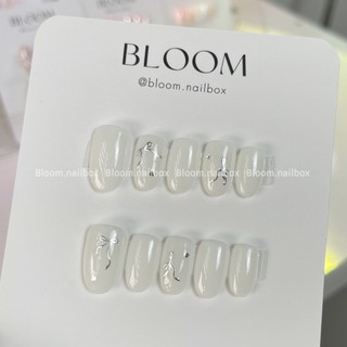 [B15] Nailbox thiết kế trắng gạo basic form ngắn nơ bạc và đá Bloom.nailbox